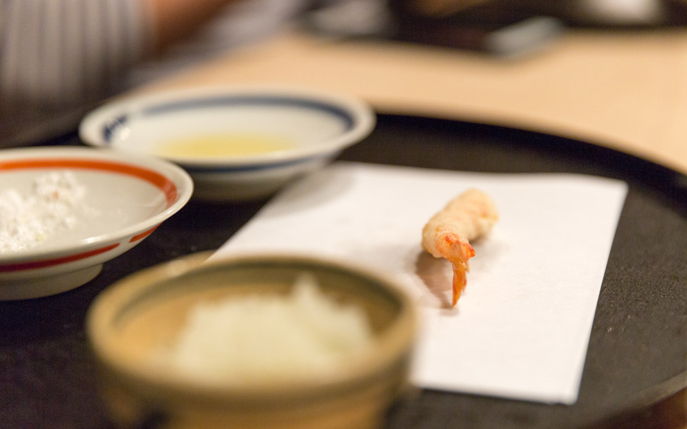 tempura shrimp made at nanachome kyoboshi